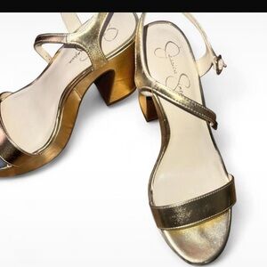 Jessica Simpson Gold metallic strappy block sandals heel.